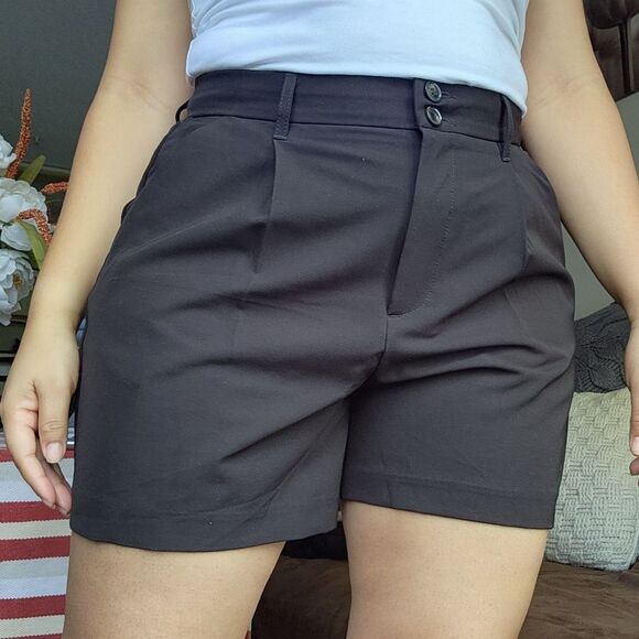 NAUTICA Women Black Shorts Dressy Casual With Pockets & Pleats Size 10 and 12 - Picture 3 of 15